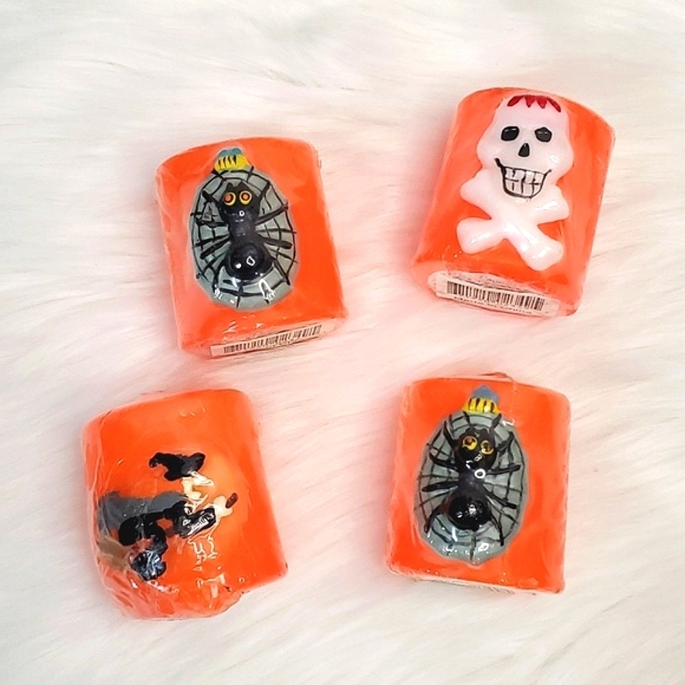 🆕️Vintage 90s 3D Textured Character Orange Halloween Wax Candles Set of Four 2"